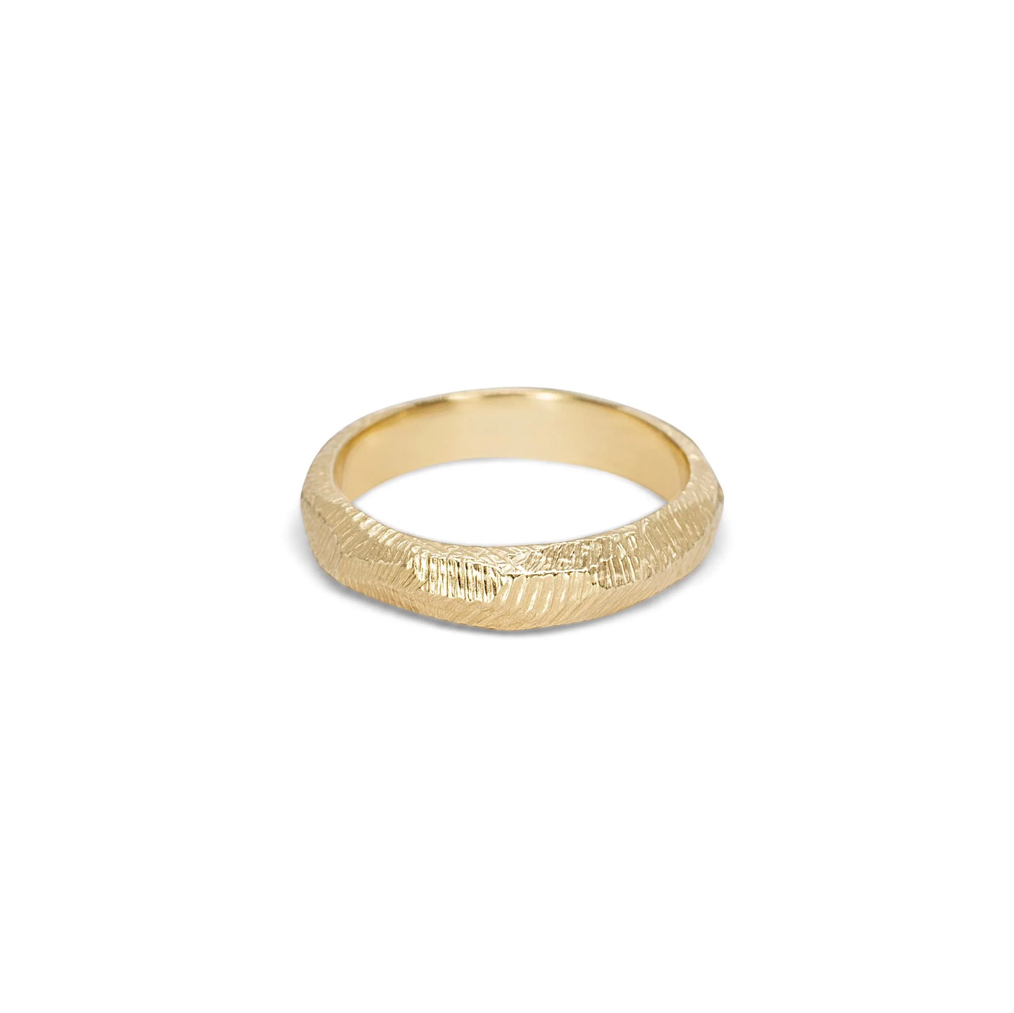 18K Carved Wedding Band 4mm