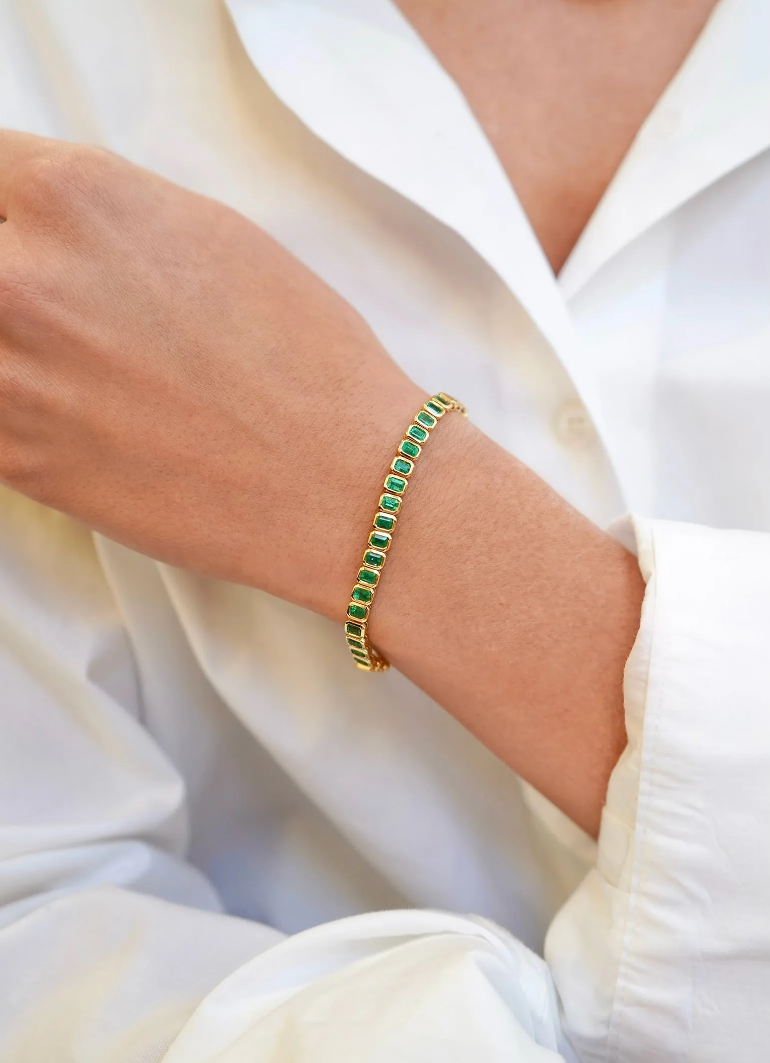 Bezeled Emerald Cut Emerald Bracelet