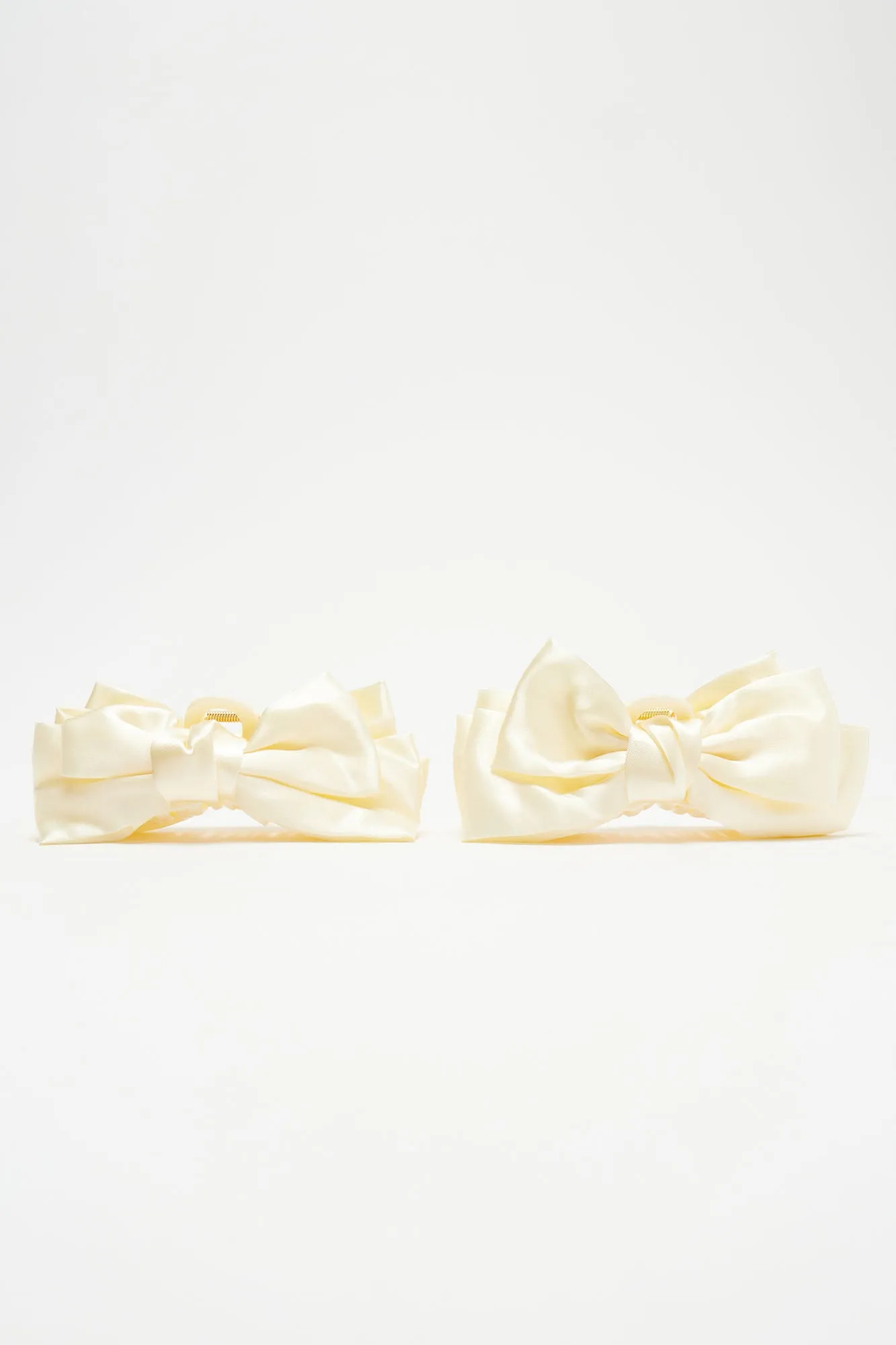 Bow Down To Me Claw Clip Set - Ivory/combo