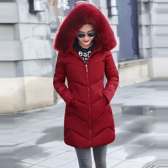 Fashion European Black Women's Winter Jacket Big Fur Hooded Thick Down Parkas Female Jacket Warm Winter Coat for Women 2021 New