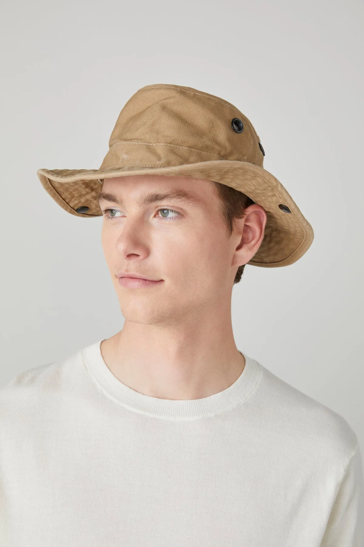 T3 Vintage Wanderer Hat